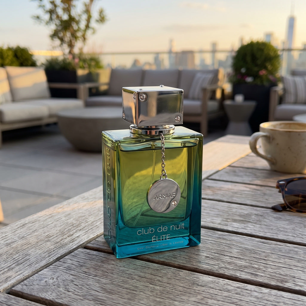 Perfume Armaf Club de Nuit Elite em ambiente externo durante o dia