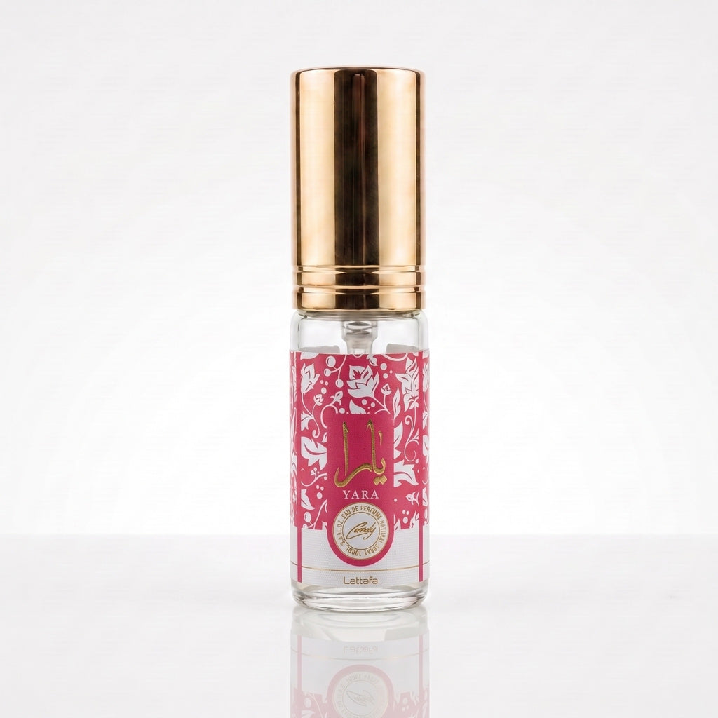 Decant de Lattafa Yara Candy EDP feminino em frasco transparente com tampa dourada