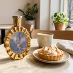 Perfume Lattafa Victoria 100ml junto a sobremesa de limão merengada