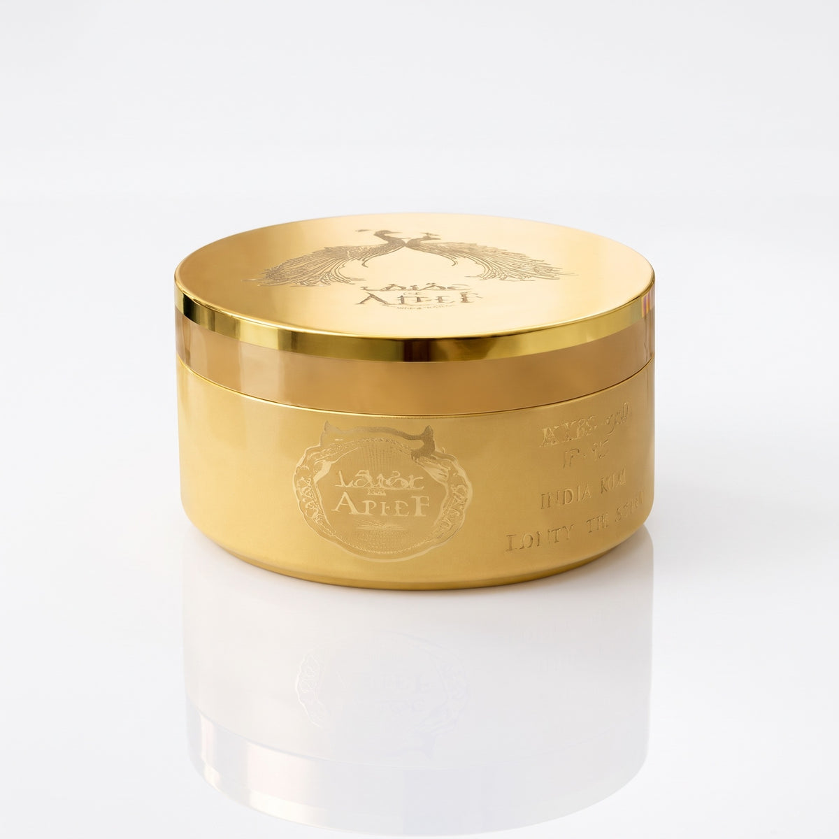 Pasta hidratante corporal Afeef 200g Isabelle La Belle em pote dourado com tampa dourada sobre fundo branco