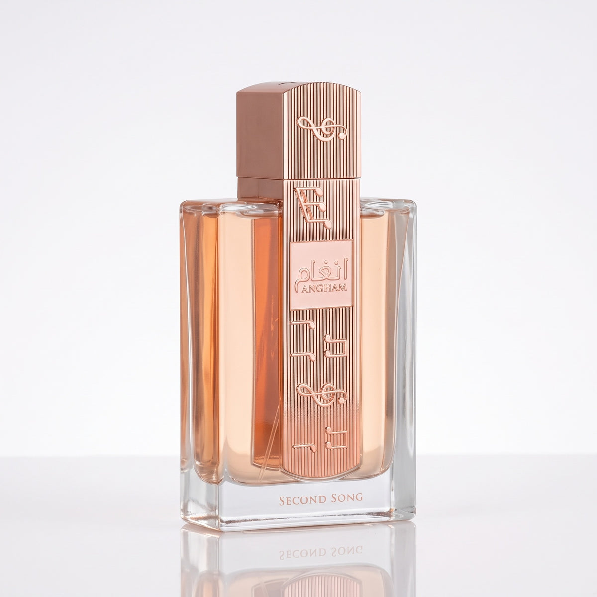 Frasco do perfume Lattafa Angham Second Song Eau de Parfum feminino 100ml