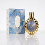 Perfume Lattafa Victoria 100ml com caixa original azul e branca sobre fundo branco