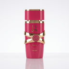 Perfume Lattafa Yara Candy EDP feminino 100ml em fundo branco